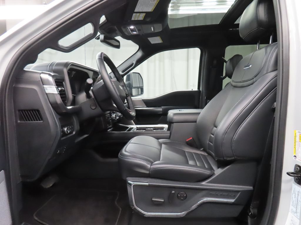 Used 2026 Ford F250 Platinum AWD/4WD image 13