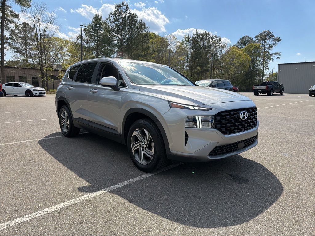 Used 2023 Hyundai Santa Fe SE FWD image 4