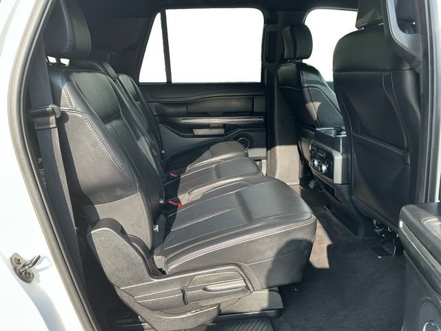 Used 2020 Ford Expedition Max XLT w/ Equipment Group 202A AWD/4WD image 18