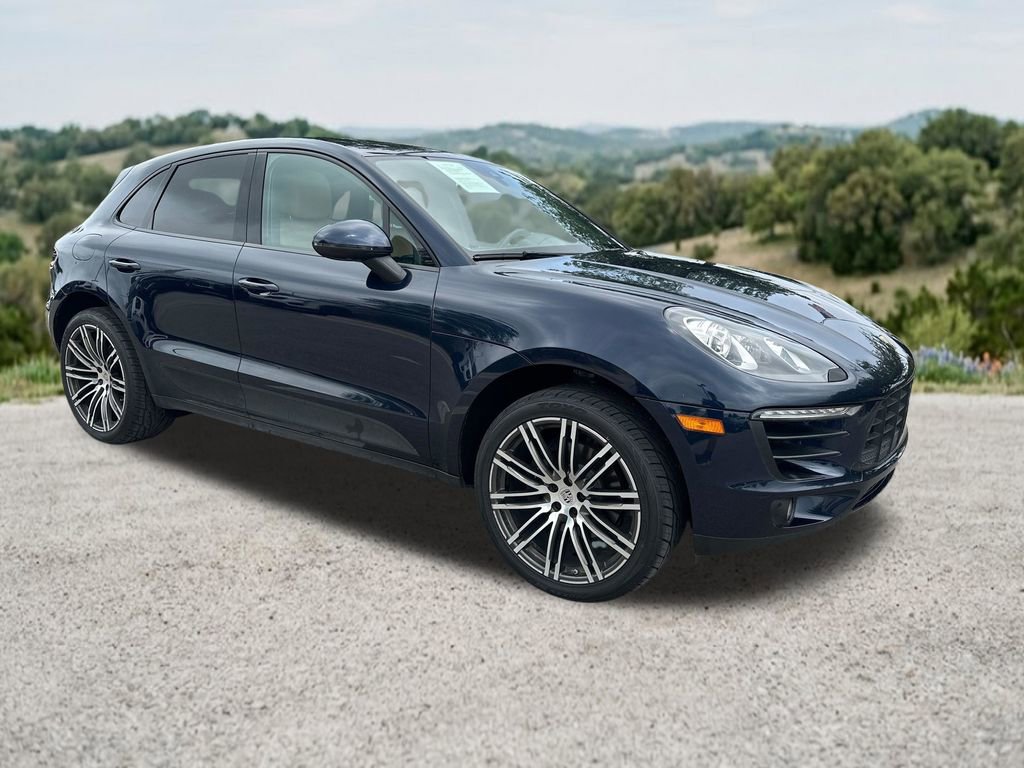 Used 2018 Porsche Macan AWD/4WD image 1