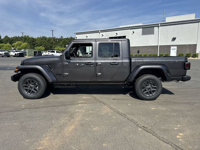 New 2026 Jeep Gladiator Sport AWD/4WD image 10