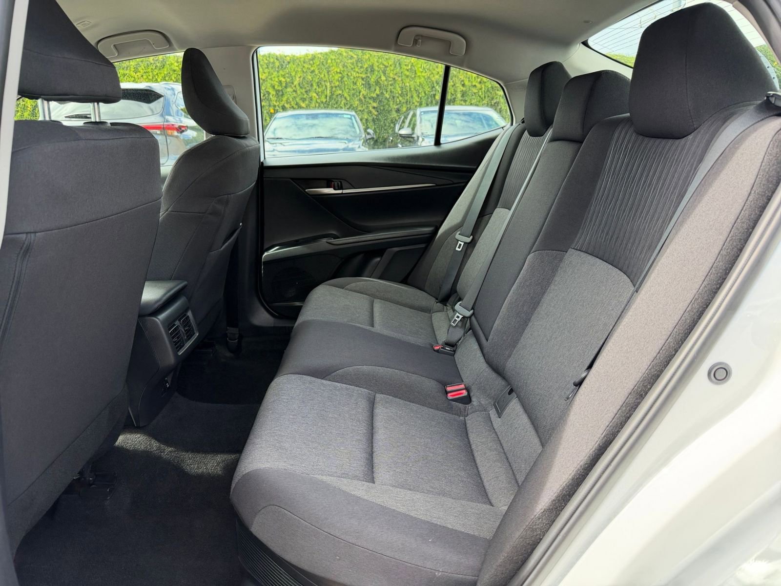 Used 2025 Toyota Camry LE image 24