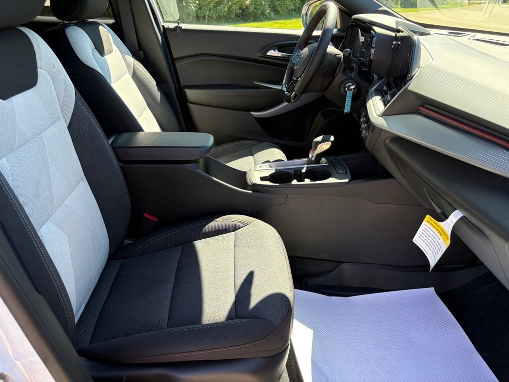 New 2026 Chevrolet Trax RS w/ Driver Confidence Package FWD image 26