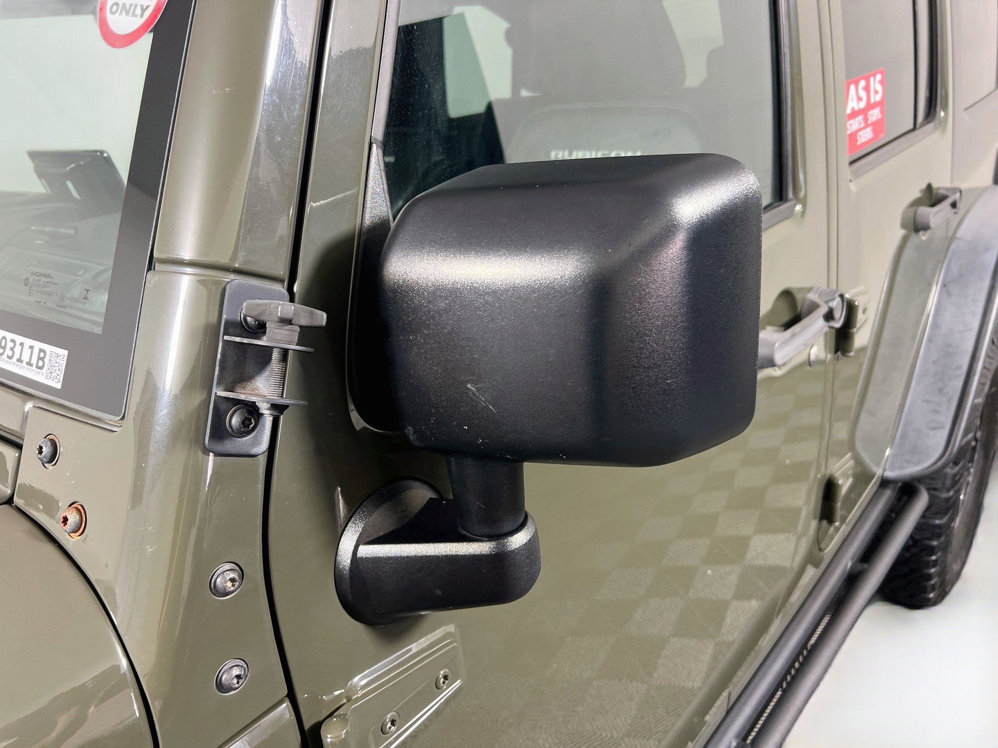 Used 2015 Jeep Wrangler Unlimited Rubicon AWD/4WD image 12