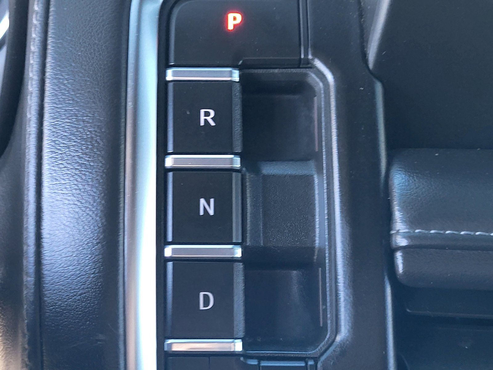 Used 2023 Chevrolet Tahoe LS image 32