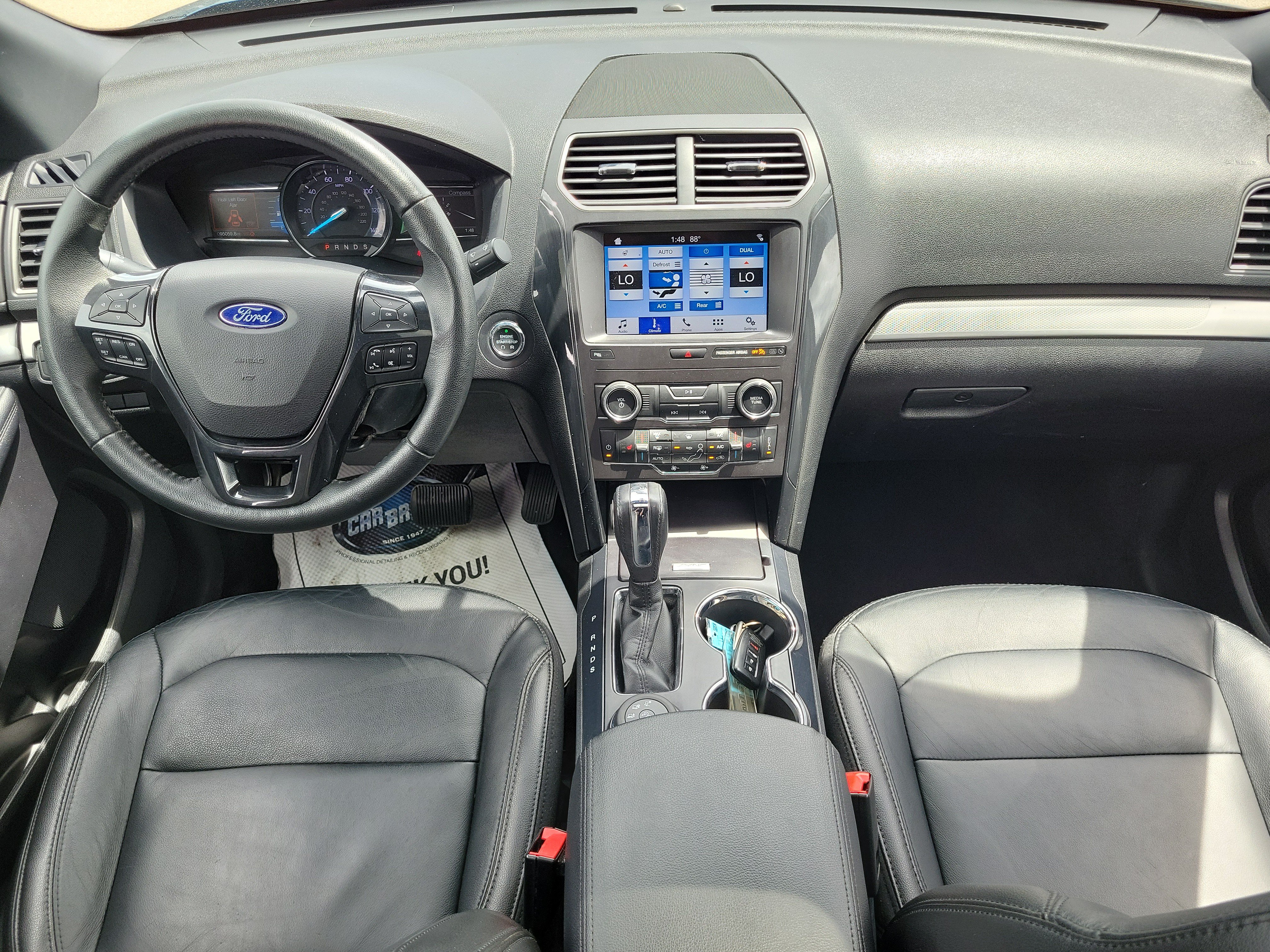 Used 2018 Ford Explorer XLT w/ Equipment Group 202A AWD/4WD image 10