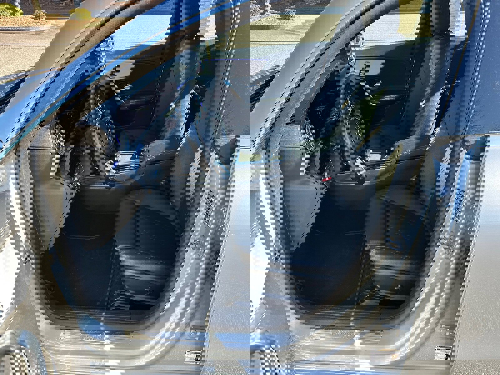 Used 2025 Mercedes-Benz CLA 250 image 9