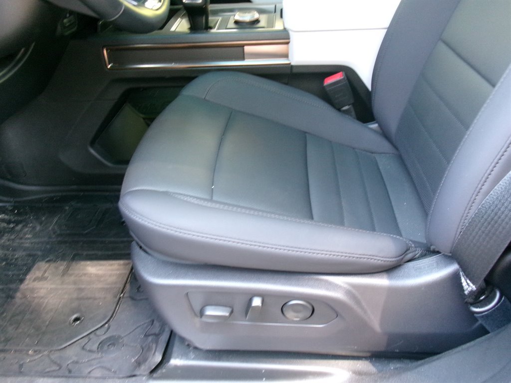 Used 2024 GMC Hummer EV 2X AWD/4WD image 13