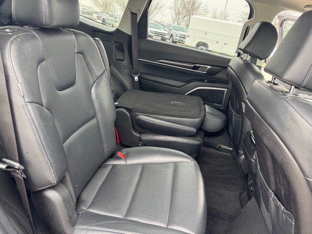 Used 2025 Kia Telluride S image 36