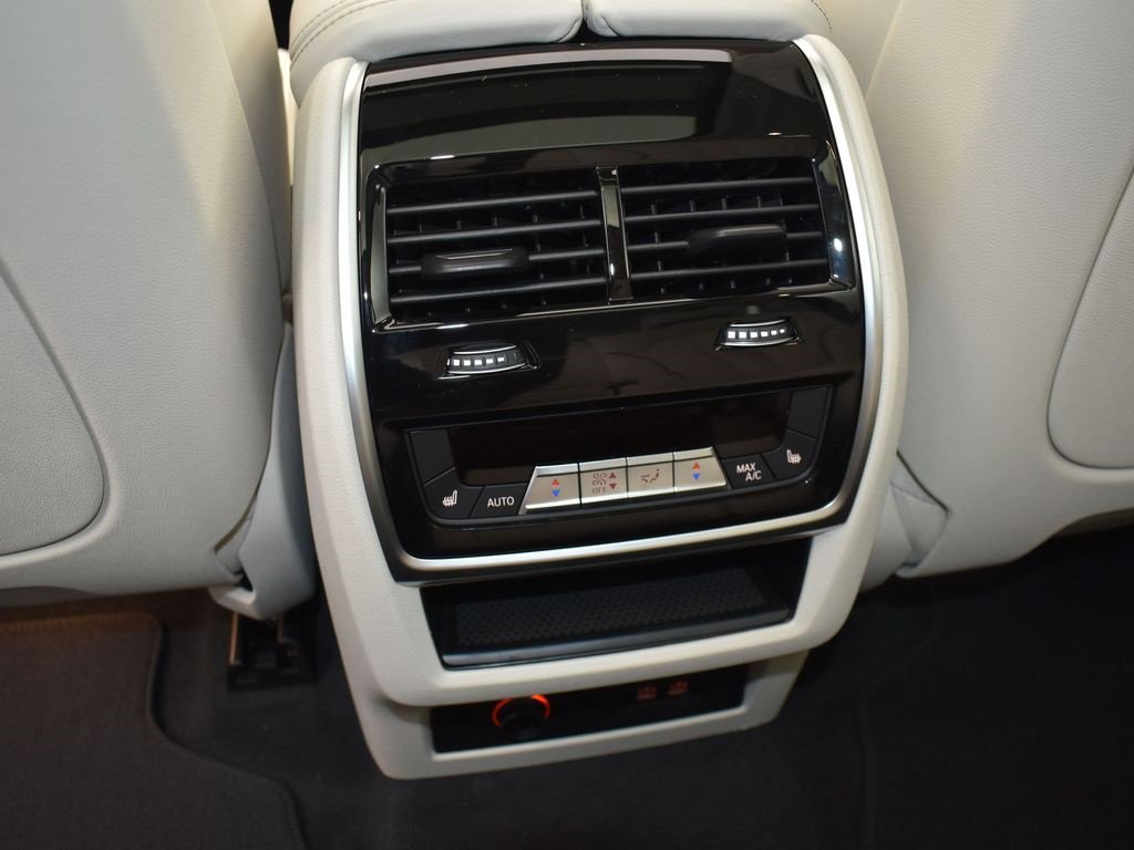 New 2026 BMW X7 xDrive40i w/ Executive Package image 19