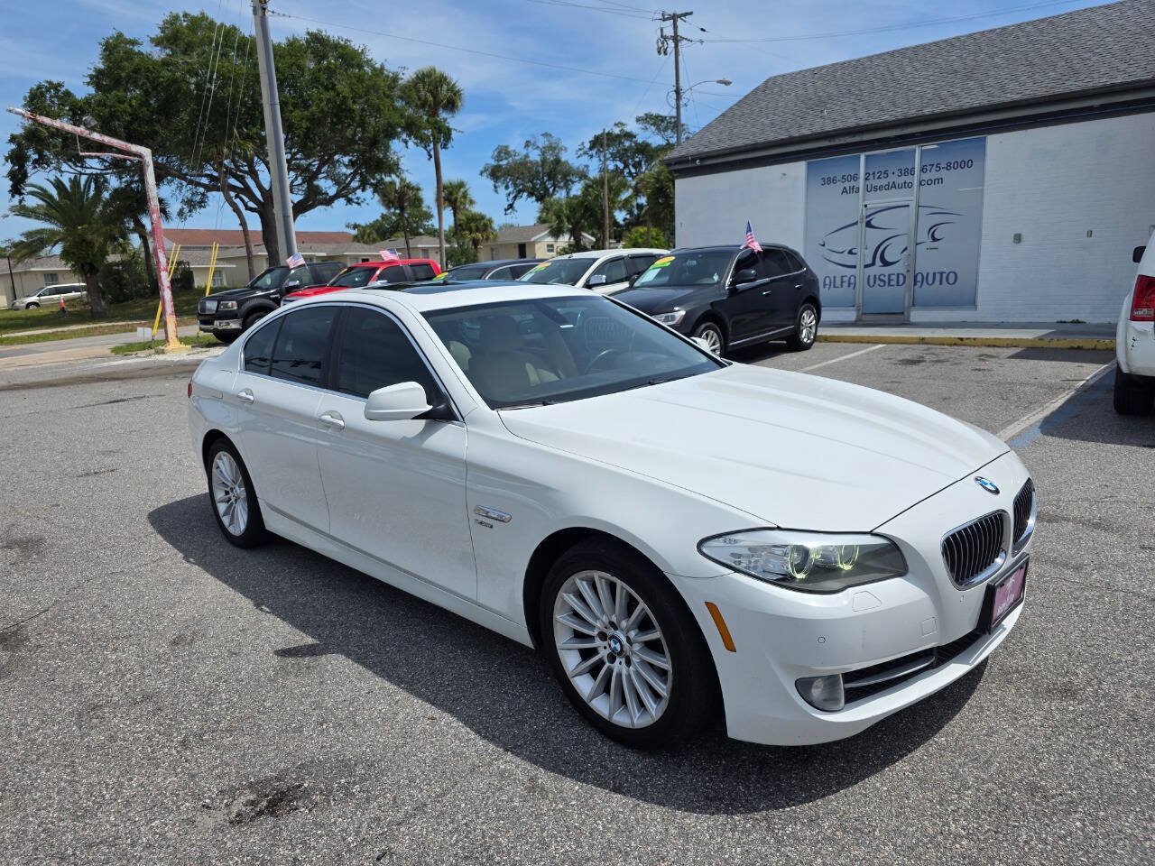 Used 2011 BMW 535i xDrive Sedan AWD/4WD image 2