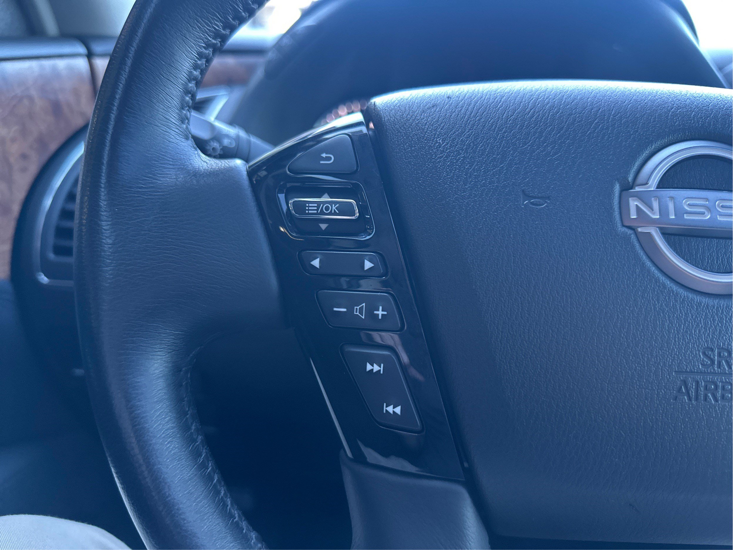 Used 2024 Nissan Armada SL AWD/4WD image 32