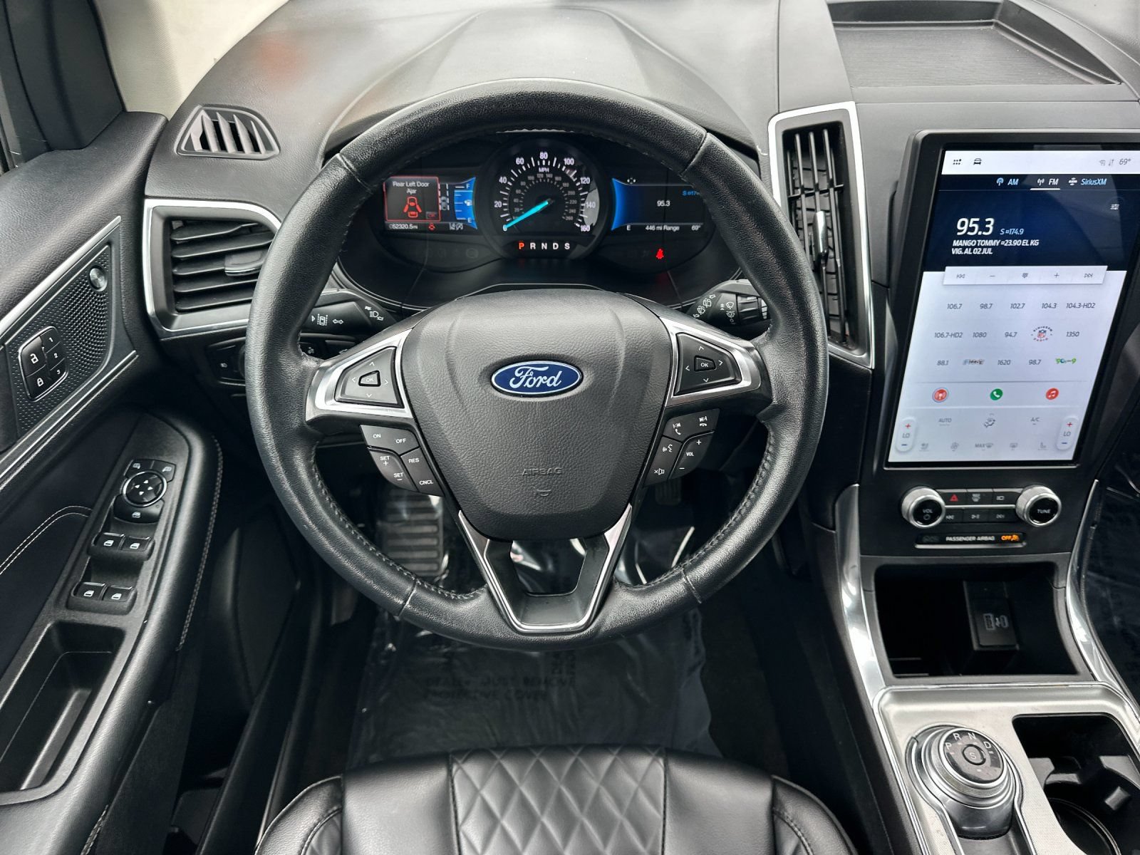 Used 2024 Ford Edge Titanium AWD/4WD image 13