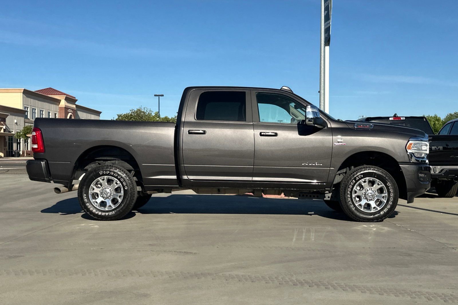 Used 2024 RAM 2500 Laramie w/ Safety Group AWD/4WD image 7