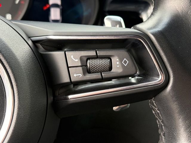 Used 2024 Porsche Macan AWD/4WD image 8