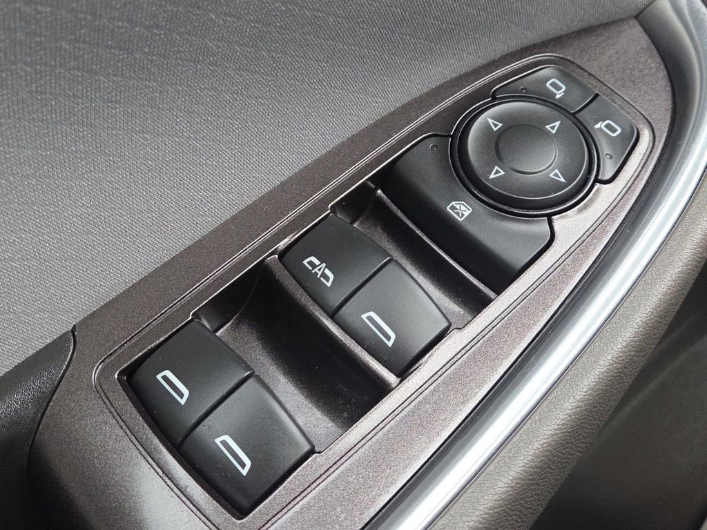 Used 2019 Chevrolet Malibu LT w/ LPO, Convenience Package 2 image 29