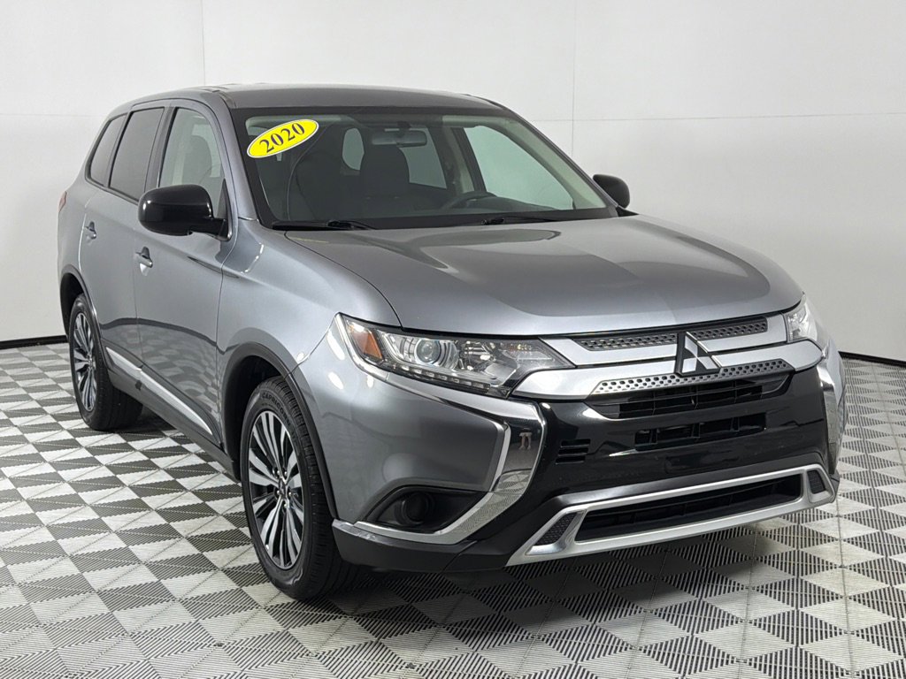 Used 2020 Mitsubishi Outlander ES FWD image 3
