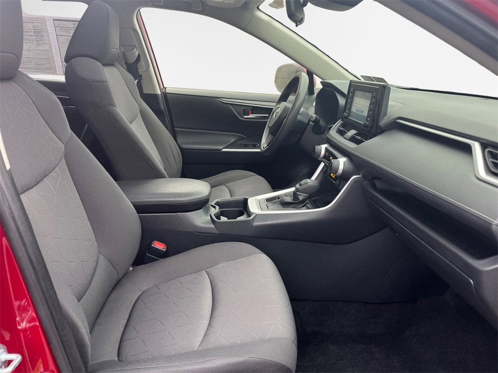 Used 2019 Toyota RAV4 XLE image 26