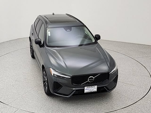 New 2026 Volvo XC60 T8 Plus w/ Protection Package Premier AWD/4WD image 14