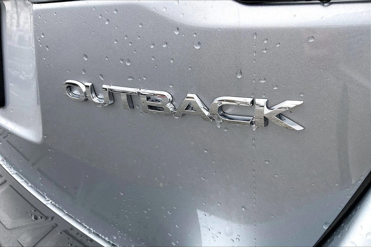 Certified 2025 Subaru Outback Limited w/ Popular Package #2 image 9