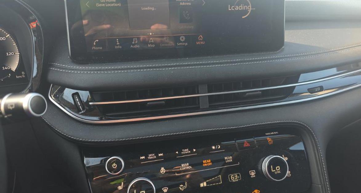 Used 2023 INFINITI QX60 Luxe w/ Cargo Package image 11