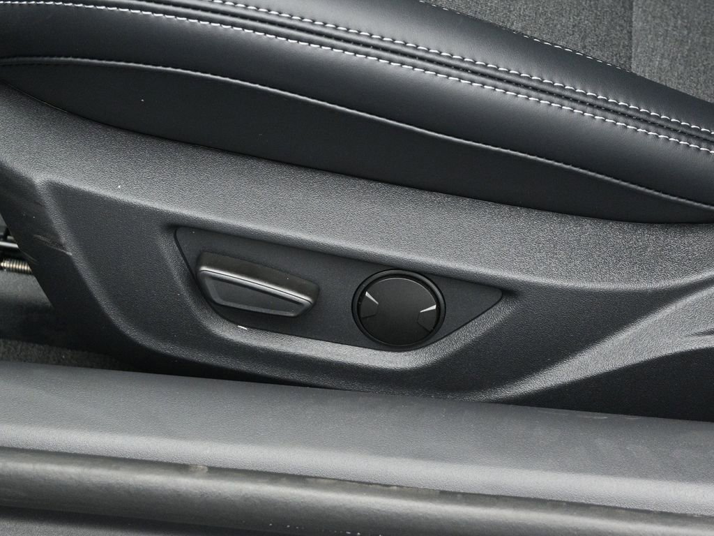 New 2025 Ford Mustang Coupe image 9