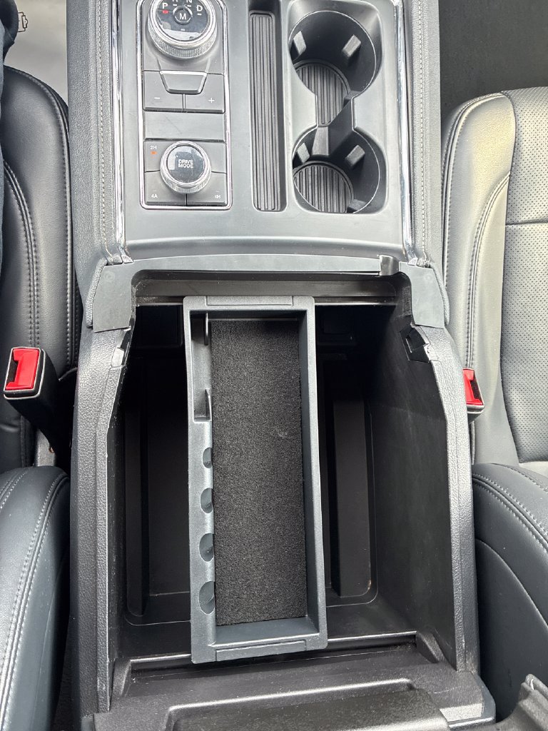 Used 2024 Ford Expedition XLT AWD/4WD image 27