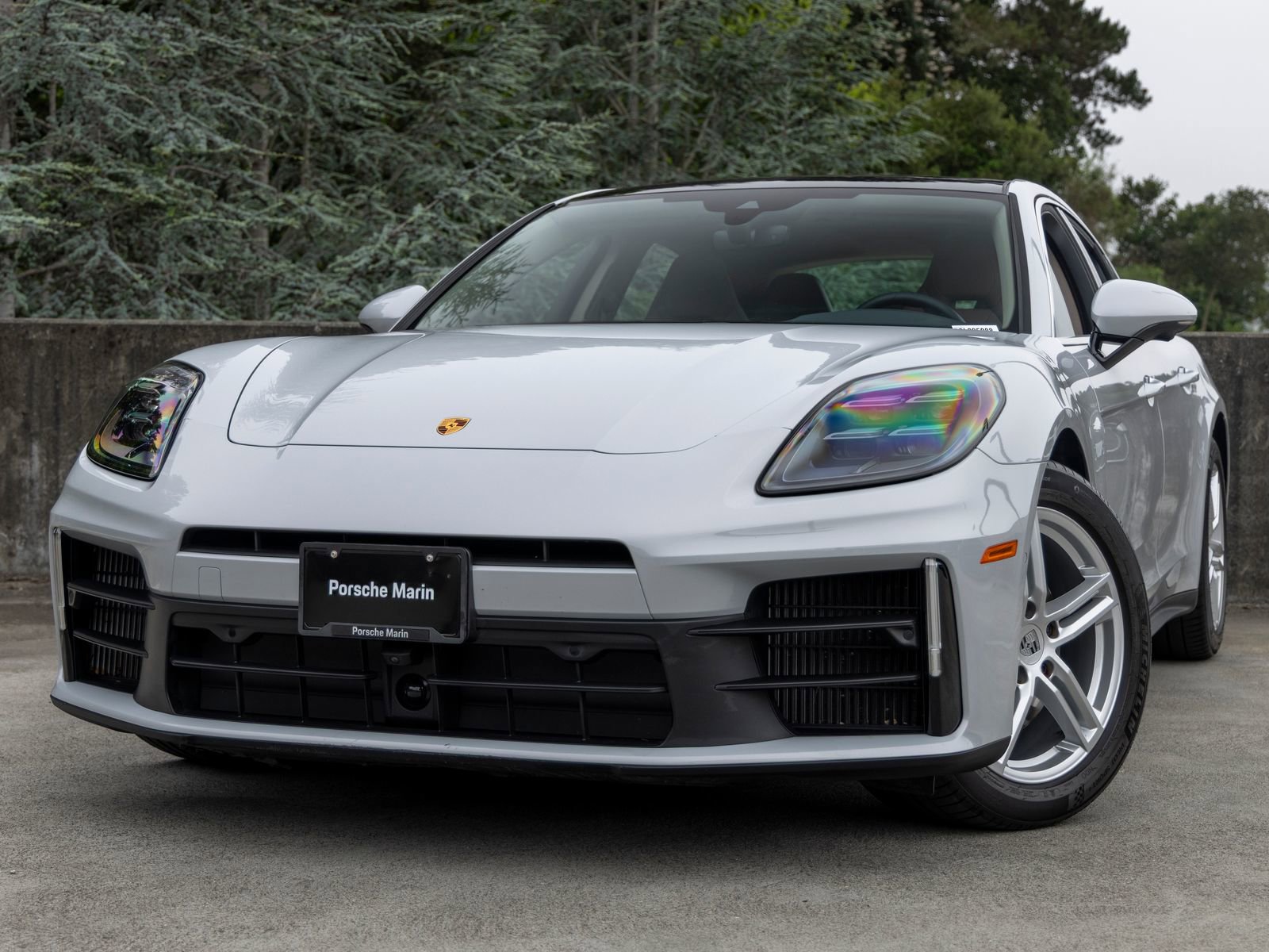 Certified 2025 Porsche Panamera image 7