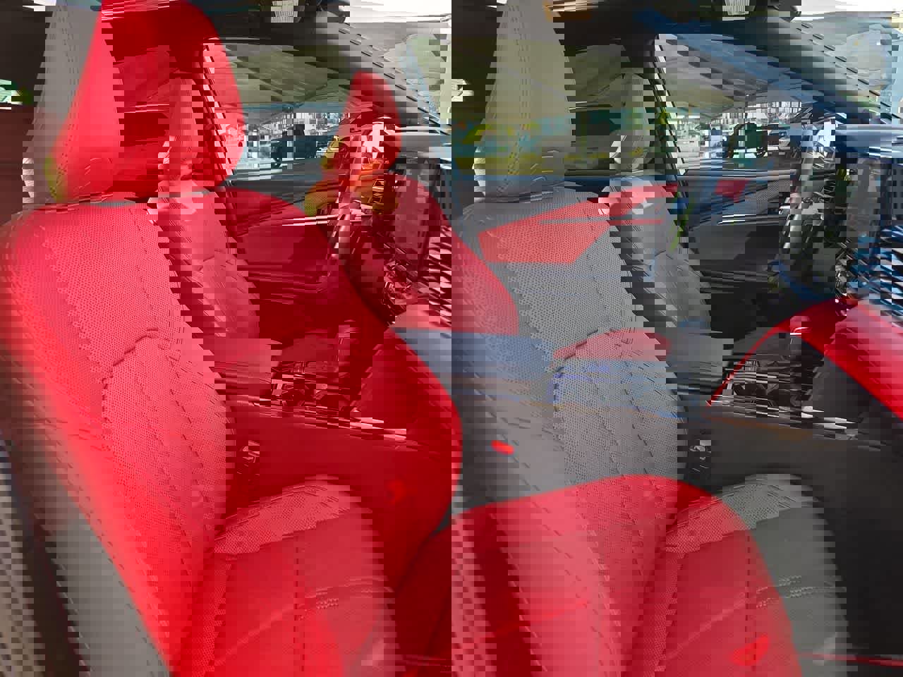 Used 2025 Toyota Camry XSE w/ Premium Plus Package image 18