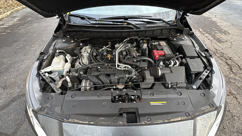 Used 2025 Nissan Altima 2.5 SV FWD image 32