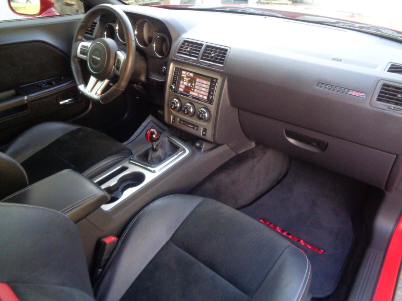 Used 2014 Dodge Challenger SRT8 RWD image 28