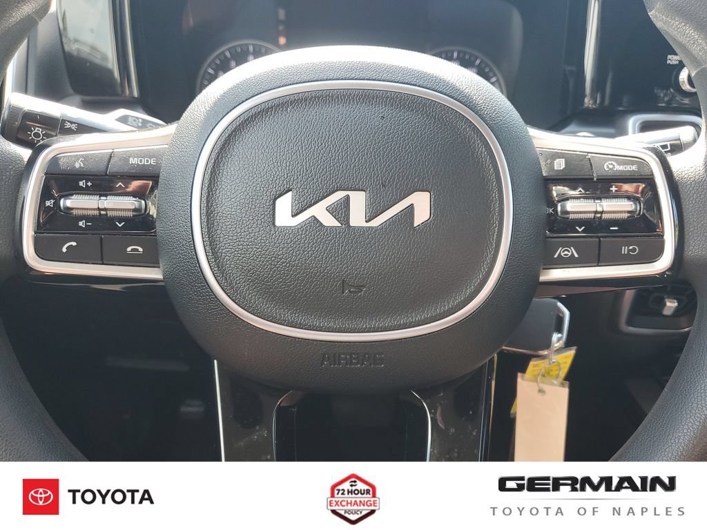 Used 2023 Kia Sorento LX AWD/4WD image 25
