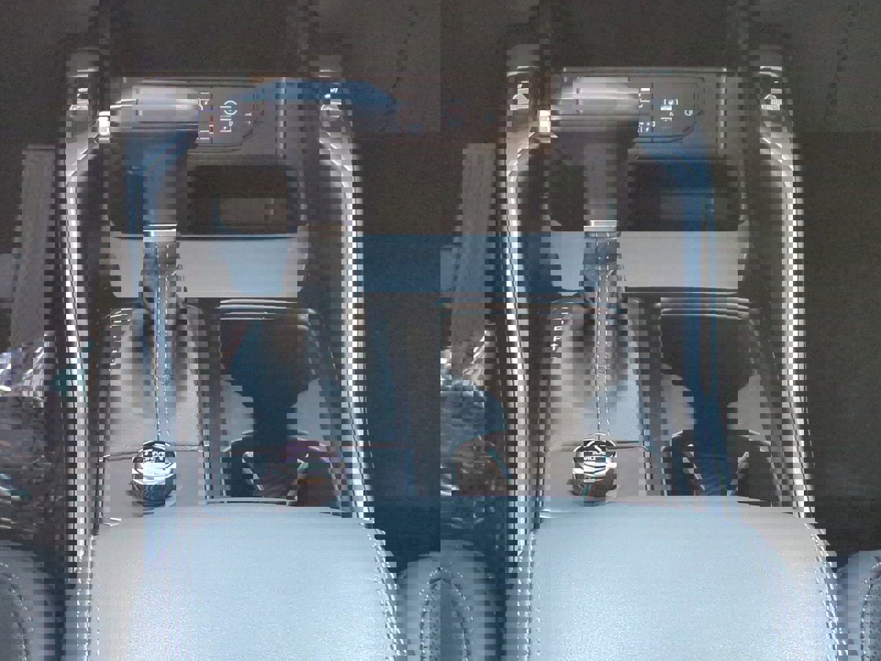 Used 2024 Kia Sorento S w/ Panoramic Sunroof Package image 18