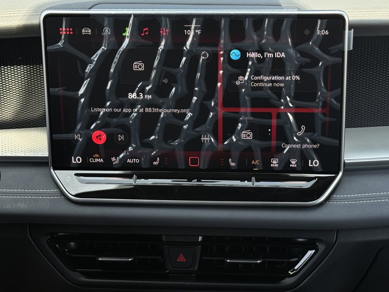 New 2026 Volkswagen Tiguan SE R-Line FWD image 19