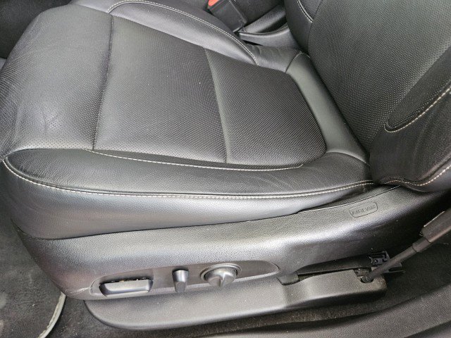 Used 2019 GMC Acadia SLT AWD/4WD image 32