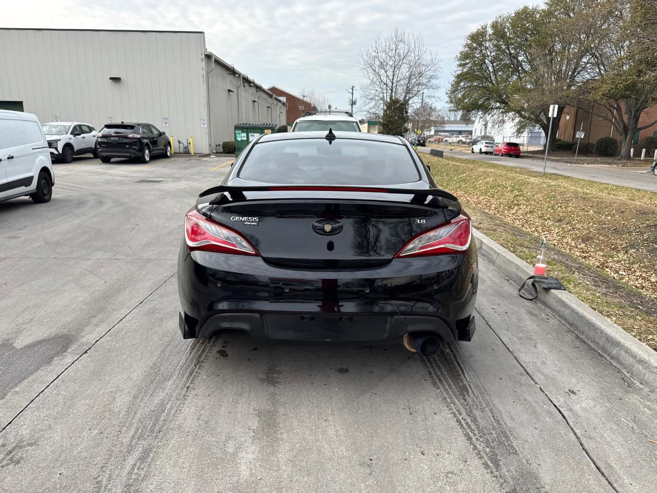 Used 2016 Hyundai Genesis Coupe 3.8 image 9