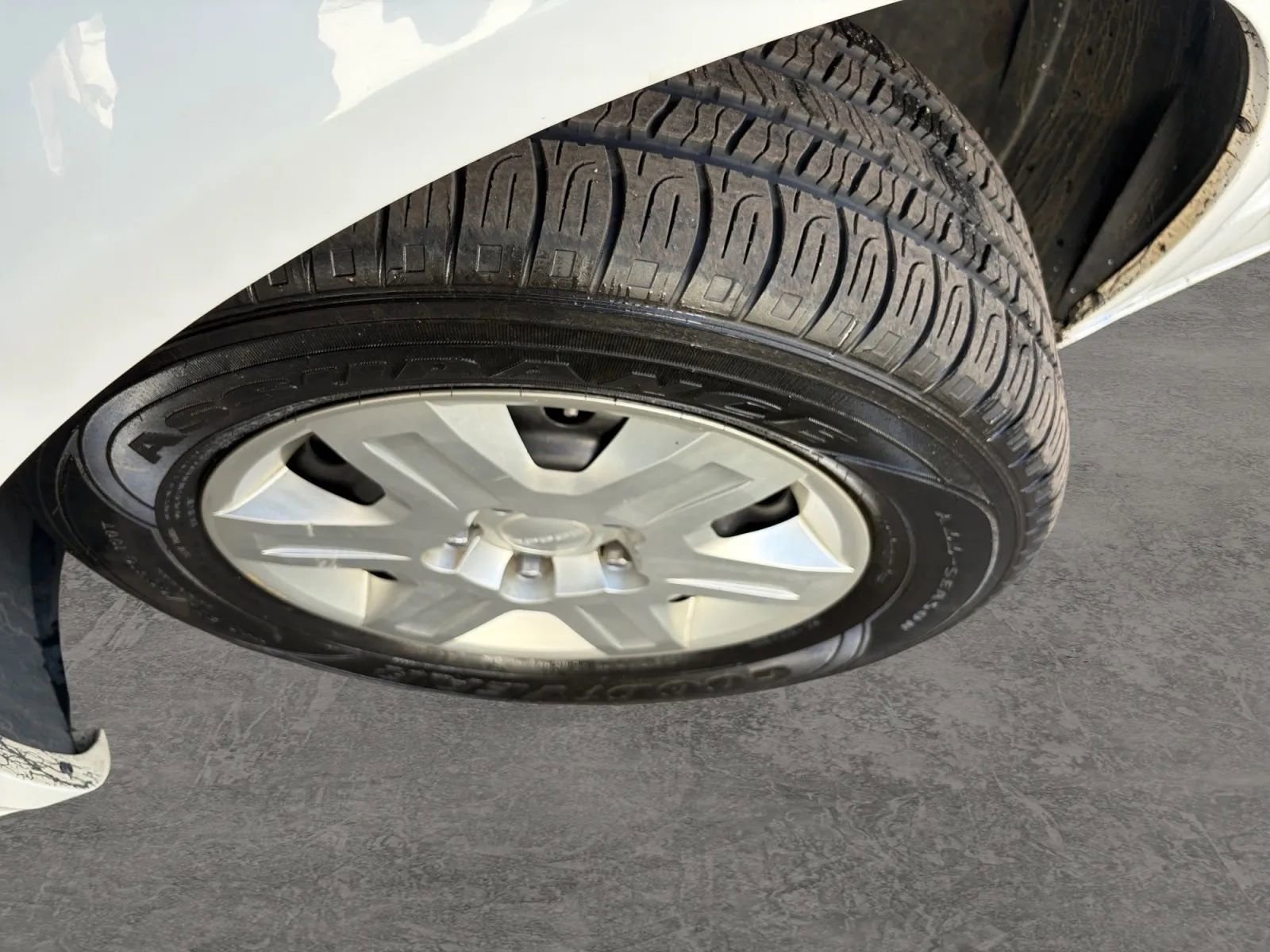 Used 2012 Dodge Grand Caravan SE image 29