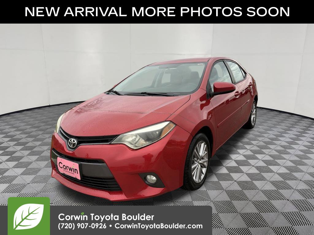 Used 2015 Toyota Corolla LE FWD image 3