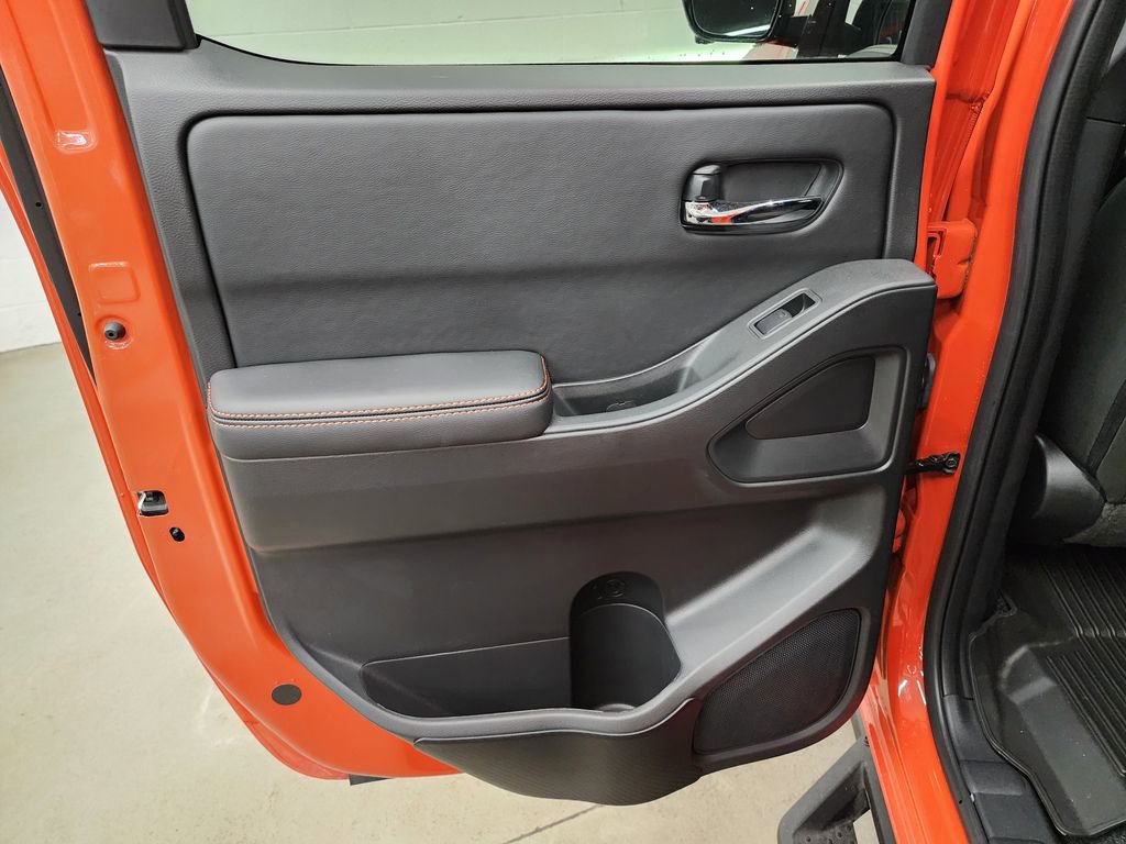 Used 2025 Nissan Frontier PRO-4X w/ Pro Convenience Package image 22