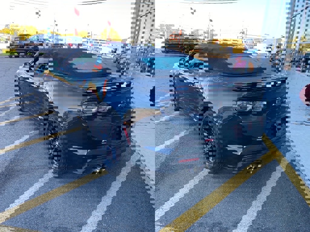 Used 2019 Chevrolet Camaro LT image 3