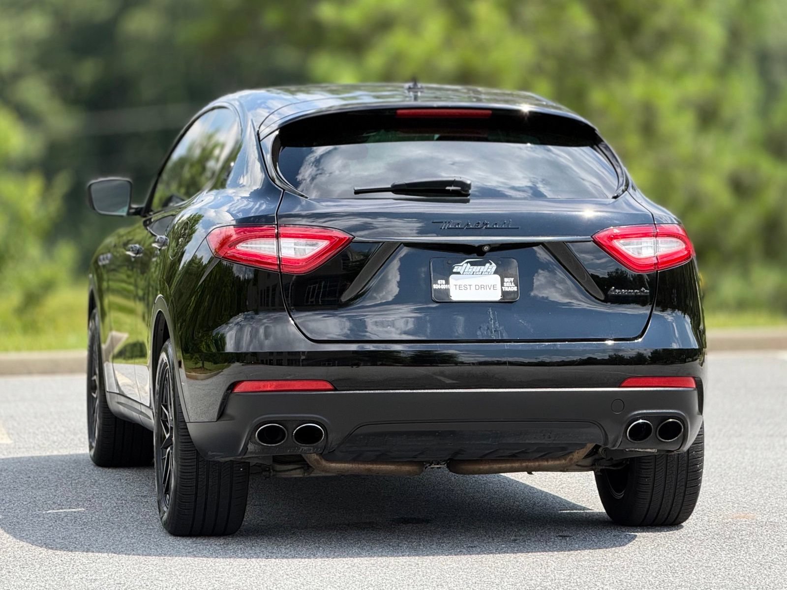 Used 2017 Maserati Levante AWD/4WD image 5