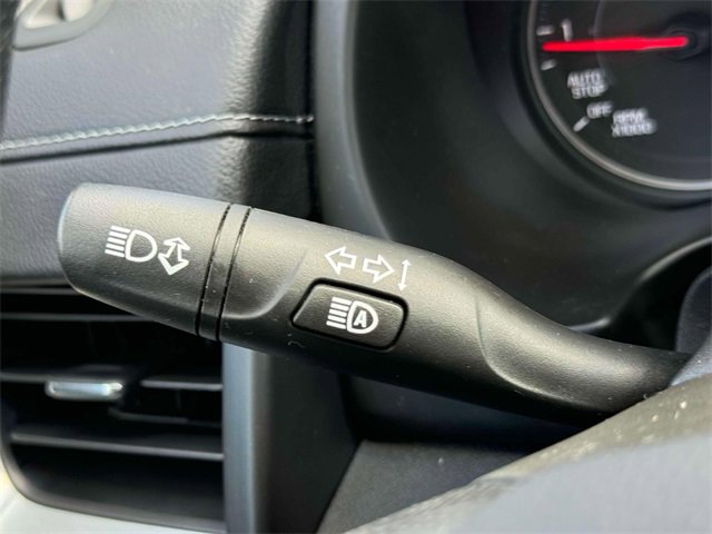 Used 2022 GMC Terrain SLE w/ Elevation Edition image 22