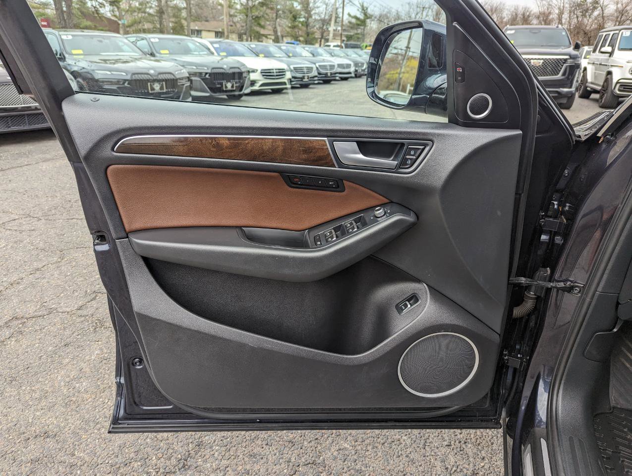 Used 2016 Audi Q5 2.0T Premium Plus w/ Technology Package image 11