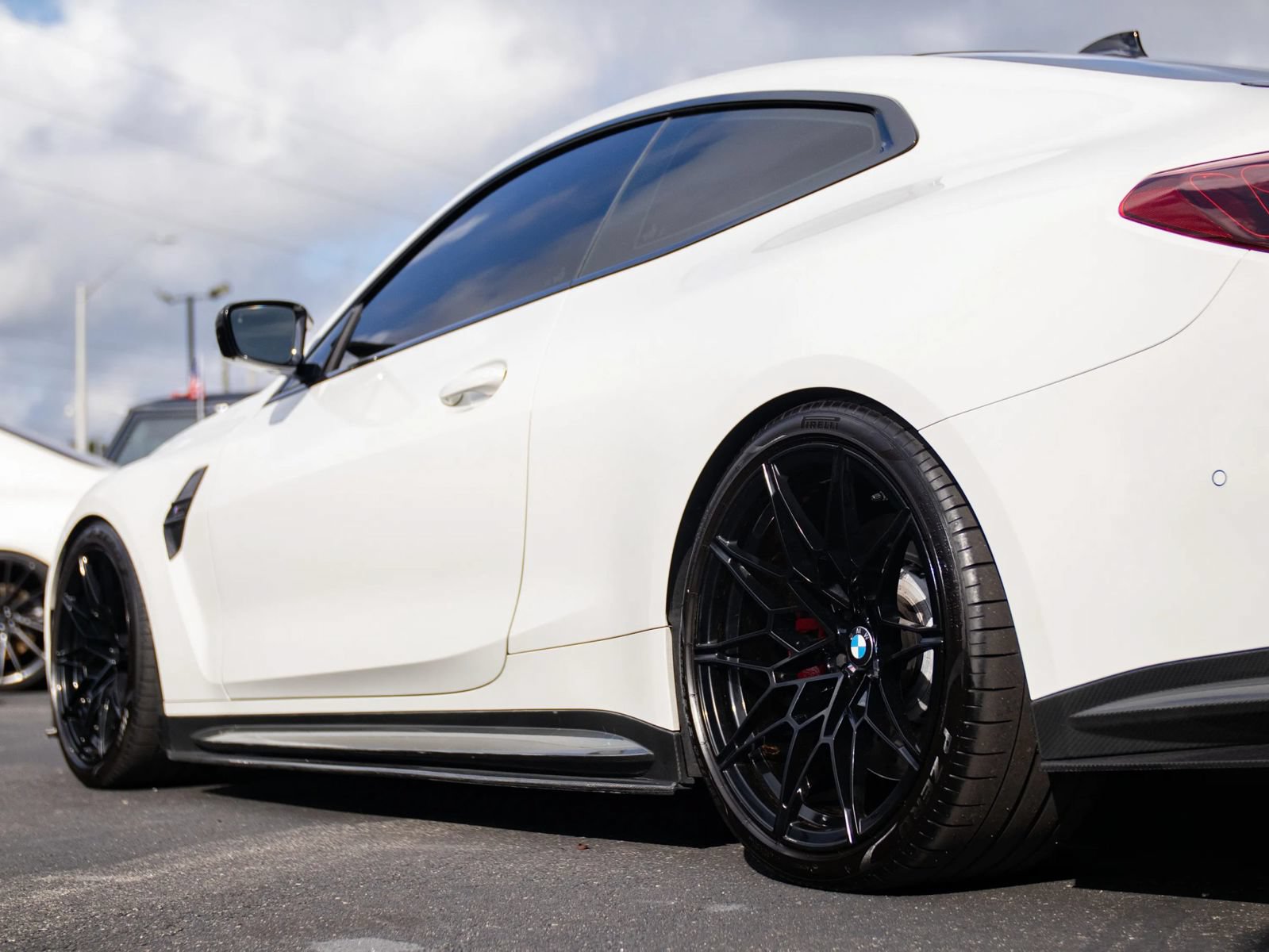 Used 2021 BMW M4 Competition w/ M Carbon Exterior Package RWD image 13