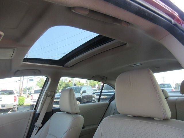 Used 2017 Honda Accord Touring image 36