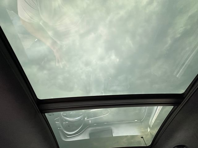 Used 2023 Genesis GV70 3.5T Sport w/ Sport Prestige Package image 17