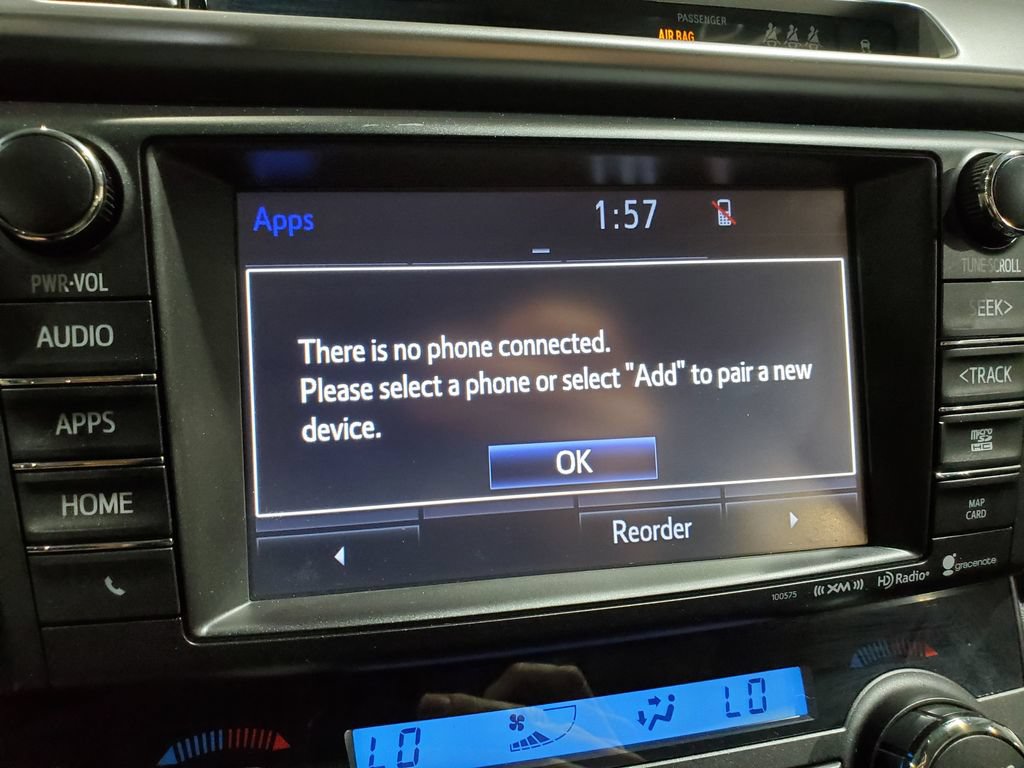 Used 2018 Toyota RAV4 XLE FWD image 29