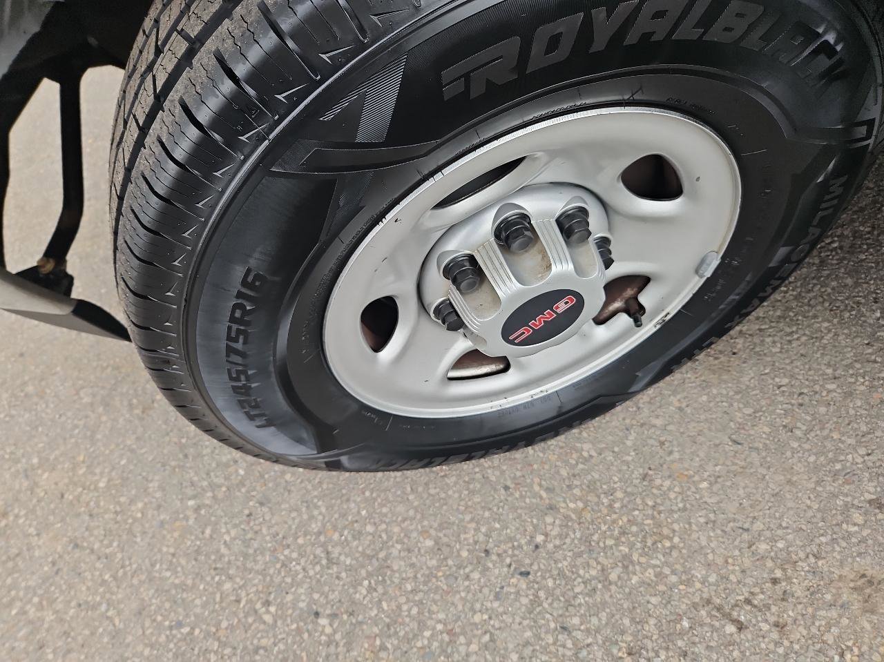 Used 2019 GMC Savana 2500 w/ Driver Convenience Package RWD image 10