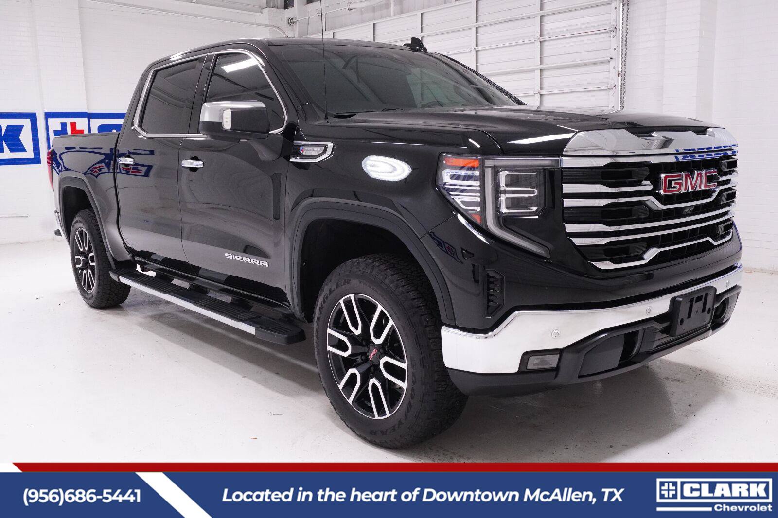 Used 2024 GMC Sierra 1500 SLT RWD image 3