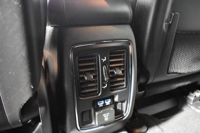 Used 2019 Jeep Grand Cherokee Limited AWD/4WD image 30